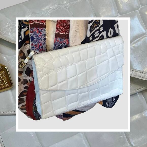 Anne Klein Crossbody Bag - Picture 1 of 5